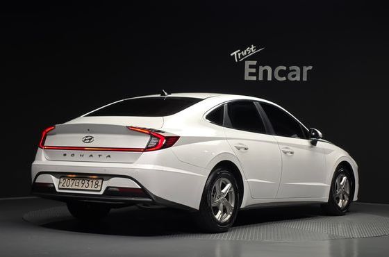 Hyundai Sonata 2.0 Premium — пробег 104 748 км — фото 2 из 5