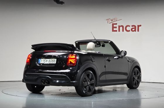 Mini Cooper Convertible Classic Third Generation — пробег 15 268 км — фото 2 из 5