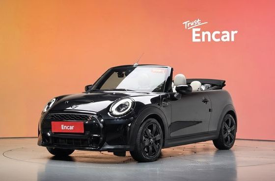 Mini Cooper Convertible Classic Third Generation — пробег 15 268 км — фото 1 из 5