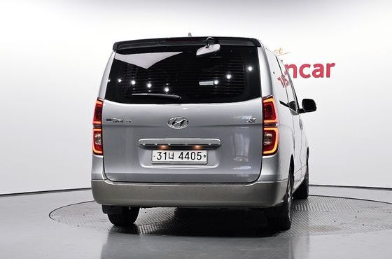 Hyundai Starex Urban 9-Seater Exclusive — пробег 96 521 км — фото 4 из 5