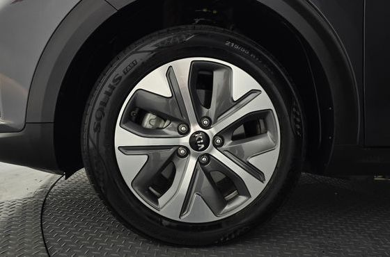 Kia Niro Noblesse — пробег 88 760 км — фото 5 из 5