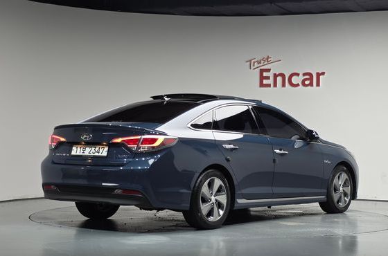 Hyundai Sonata 2.0 HEV Premium — пробег 150 494 км — фото 2 из 5