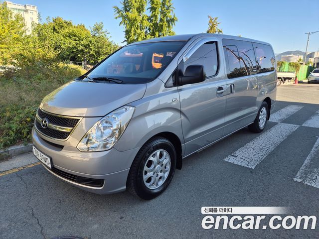 Hyundai Starex 12-Seater Wagon CVX Deluxe — пробег 222 085 км — фото 1 из 5