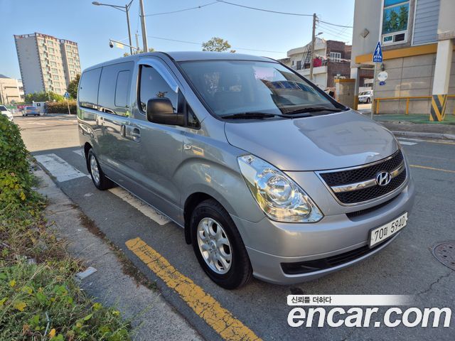 Hyundai Starex 12-Seater Wagon CVX Deluxe — пробег 222 085 км — фото 3 из 5