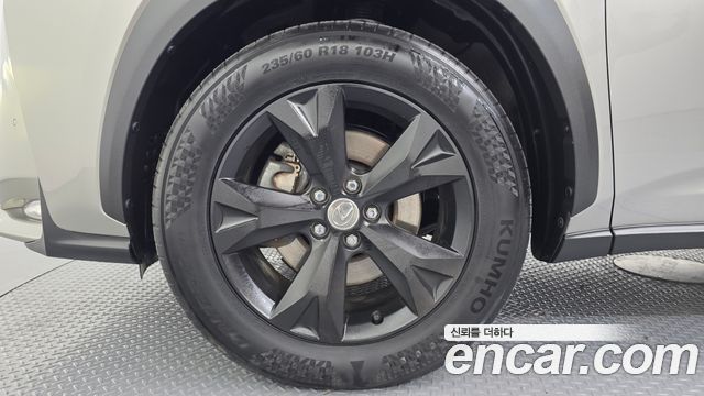 Lexus NX Executive — пробег 163 946 км — фото 5 из 5