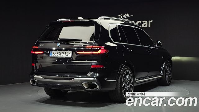 BMW X7 xDrive 40d M Sport 6STR — пробег 9 901 км — фото 2 из 5