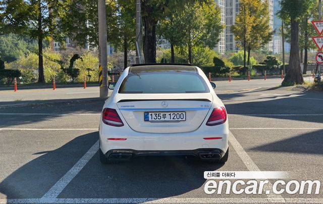 Mercedes-Benz E-Class из Кореи Encar