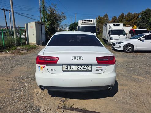 Audi A6 45 TDI Quattro C7 — пробег 280 000 км — фото 4 из 5