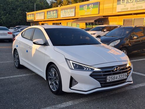 Hyundai AVANTE 1.6 Smart Choice — пробег 81 000 км — фото 4 из 5