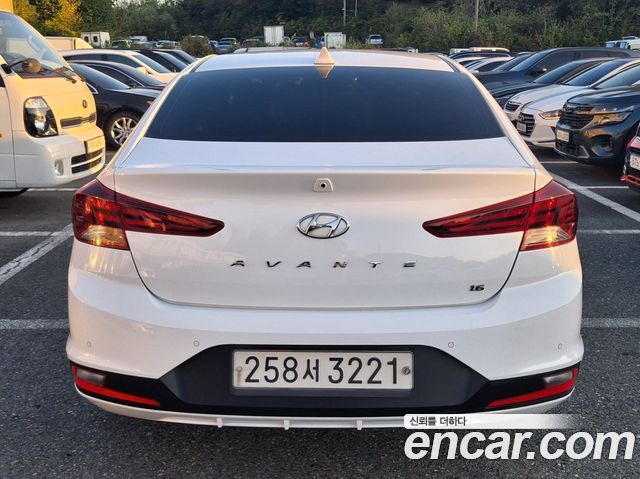 Hyundai AVANTE 1.6 Smart Choice — пробег 81 000 км — фото 5 из 5