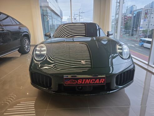 Porsche 911 Carrera S — пробег 30 км — фото 1 из 5