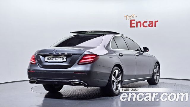 Mercedes-Benz E-Class из Кореи Encar
