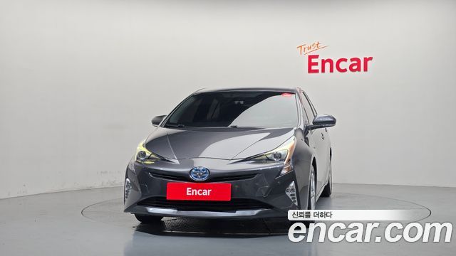 Toyota Prius 1.8 E — пробег 109 595 км — фото 3 из 5