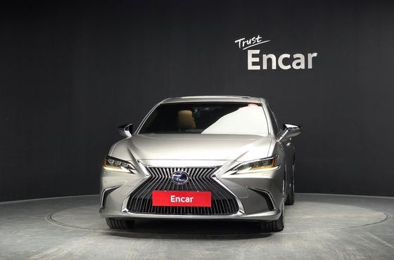 Lexus ES Executive — пробег 142 434 км — фото 3 из 5