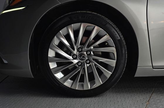 Lexus ES Executive — пробег 142 434 км — фото 5 из 5