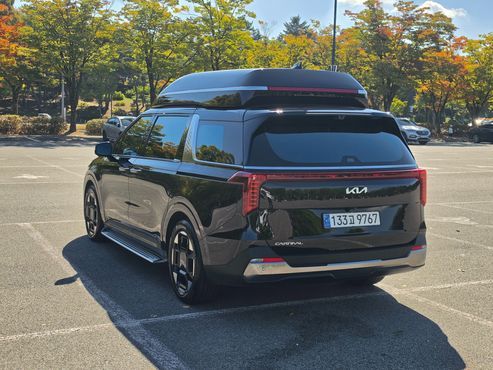 Kia Carnival Diesel 9-Seater Hi Limousine Signature — пробег 35 000 км — фото 2 из 5