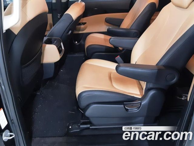 Kia Carnival Diesel 9-Seater Prestige — пробег 131 558 км — фото 4 из 5