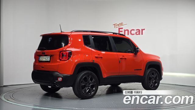 Jeep Renegade 2.4 80th Edition AWD — пробег 32 932 км — фото 2 из 5