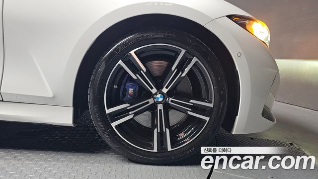 BMW 3-Series из Кореи Encar