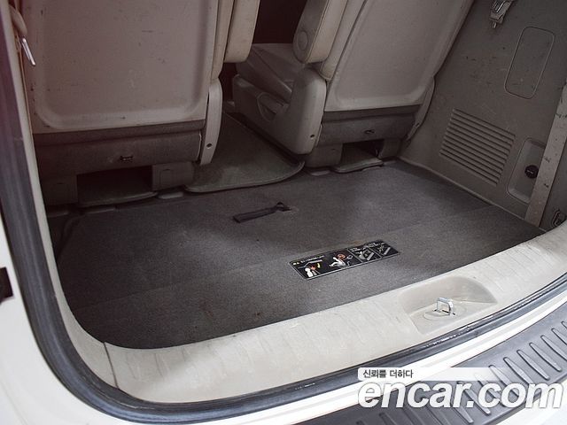 Kia Carnival 9-Seater Prstige — пробег 240 651 км — фото 4 из 5