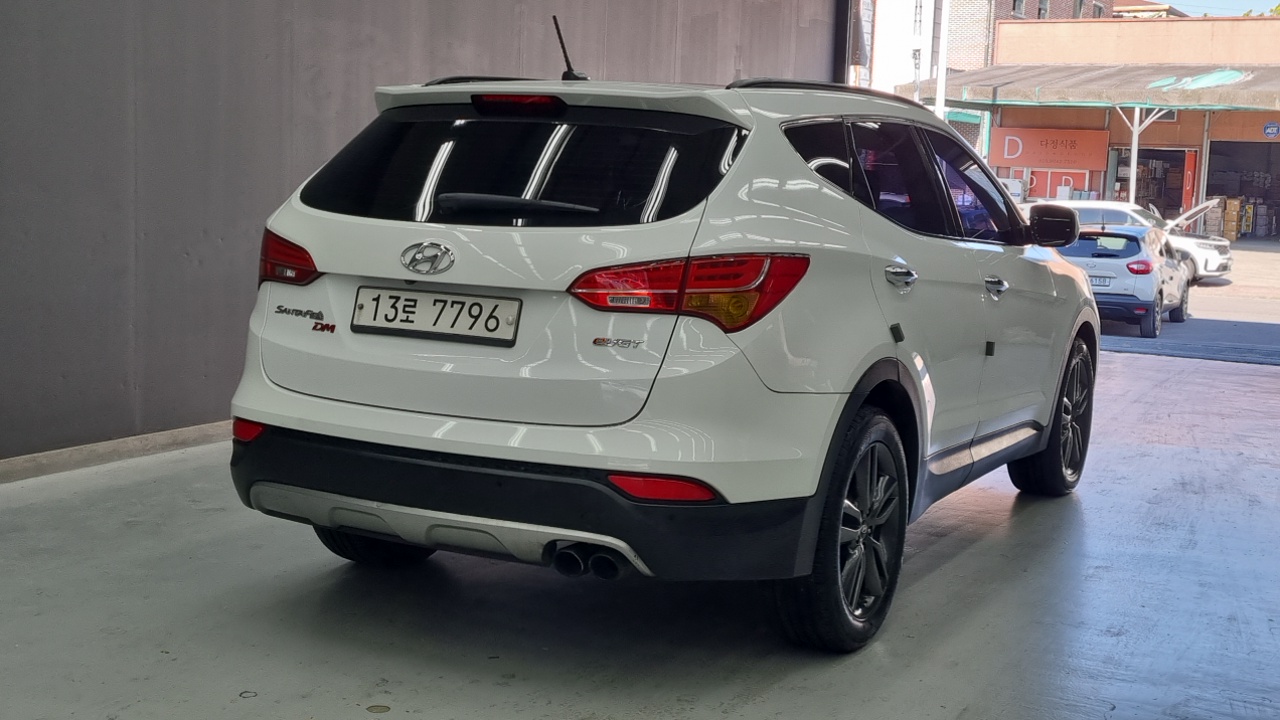 Hyundai Santafe Diesel(e-VGT) 2.0 2WD Exclusive Special — пробег 99 000 км — фото 2 из 5