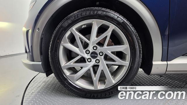 Genesis GV60 Standard AWD — пробег 31 569 км — фото 5 из 5