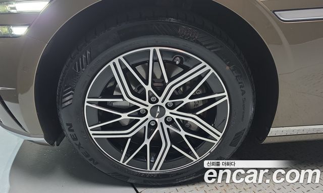 Genesis G90 Gasoline 3.5 Turbo 2WD — пробег 89 927 км — фото 5 из 5