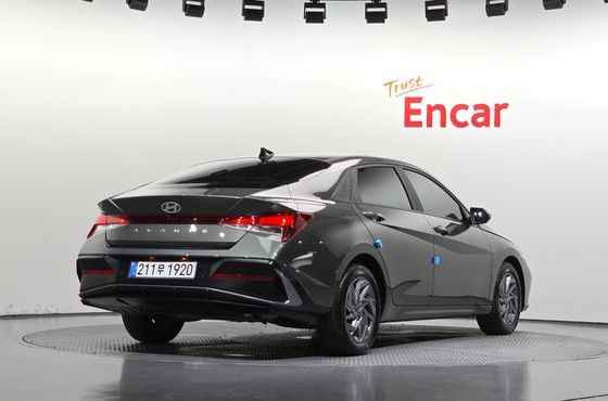 Hyundai AVANTE Modern — пробег 31 066 км — фото 2 из 5