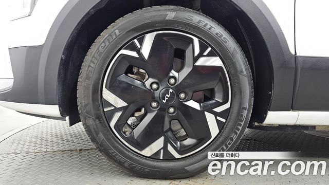 Kia Niro Air — пробег 178 042 км — фото 5 из 5