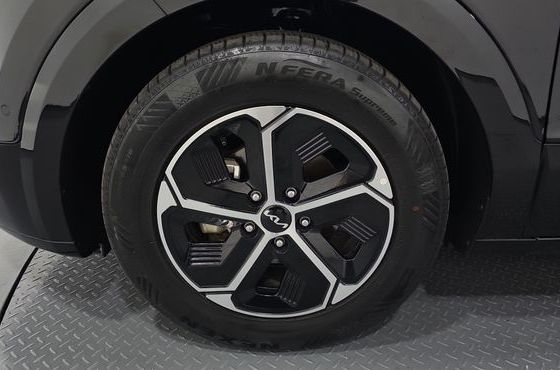 Kia Niro Signature — пробег 173 785 км — фото 5 из 5
