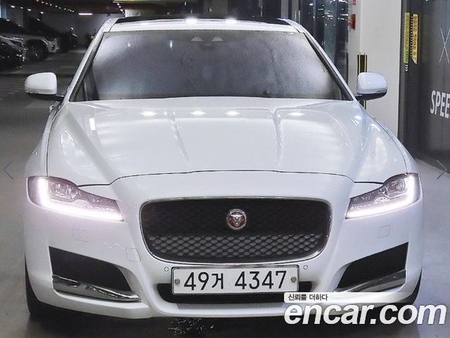 Jaguar XF 20d Portfolio — пробег 176 943 км — фото 2 из 5