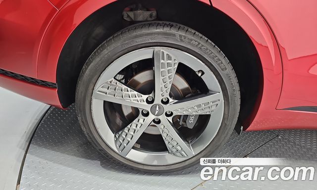 Genesis GV70 из Кореи Encar