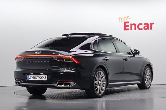 Hyundai Grandeur 2.5 Calligraphy — пробег 60 806 км — фото 2 из 5