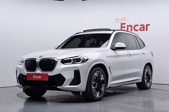 BMW iX3 M Sports — пробег 69 023 км — фото 1 из 5