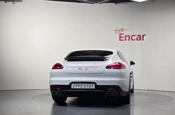 Porsche Panamera 3.6 AWD 970 — пробег 190 060 км — фото 4 из 5
