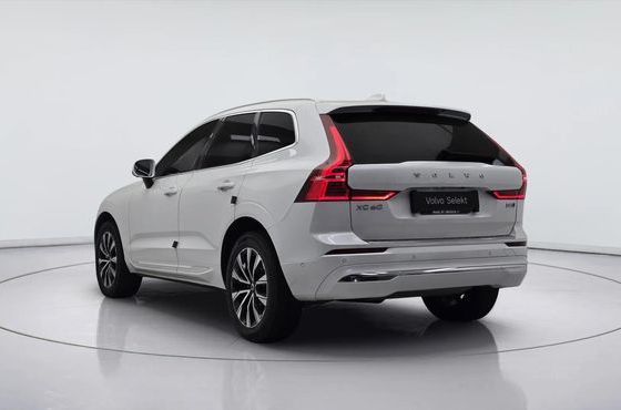 Volvo XC60 B5 Ultimate Bright — пробег 76 783 км — фото 4 из 5