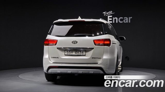 Kia Carnival из Кореи Encar