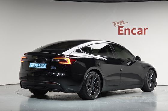 Tesla Model 3 Performance AWD — пробег 18 512 км — фото 2 из 5