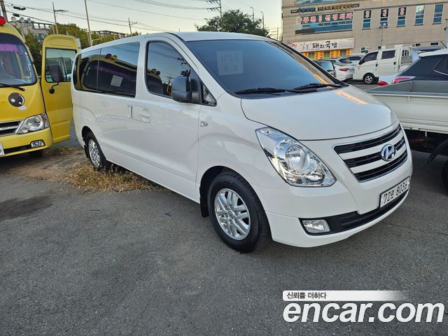 Hyundai Starex 12-Seater Wagon Smart — пробег 182 400 км — фото 2 из 5