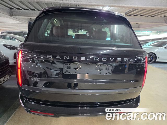 Land Rover Range Rover P530 Autobiography Long Wheel Base — пробег 22 км — фото 2 из 5