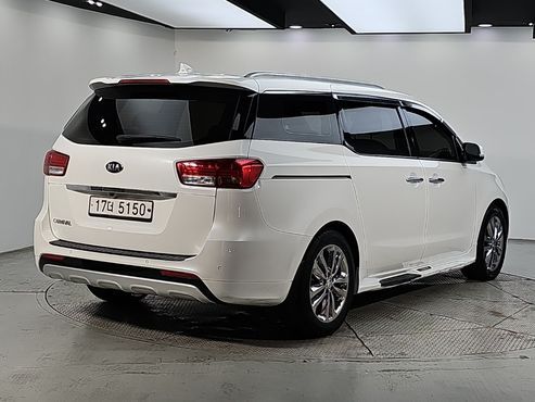 Kia Carnival 9-seater Prestige — пробег 131 626 км — фото 2 из 5