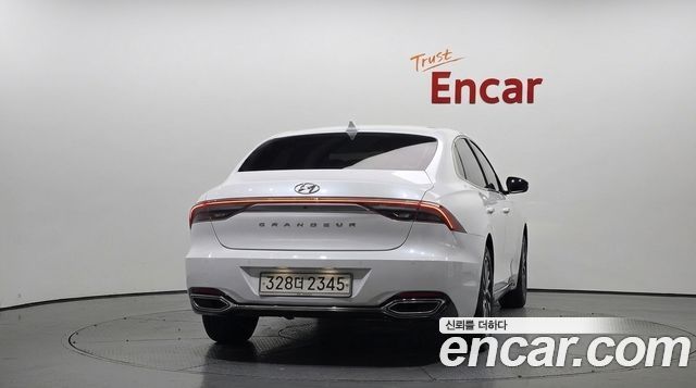Hyundai Grandeur из Кореи Encar