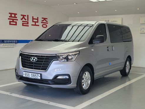 Hyundai Starex Van 5-Seater Modern — пробег 73 700 км — фото 1 из 5