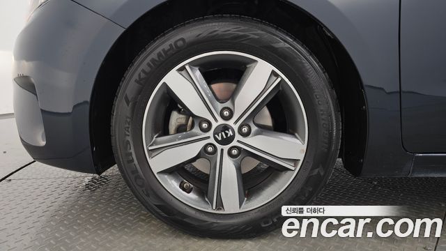 Kia K3 из Кореи Encar