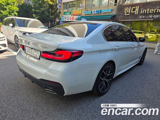 BMW 5-Series 530i xDrive M Sport Package — пробег 35 806 км — фото 2 из 5