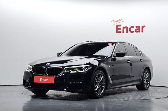 BMW 5-Series 530i xDrive M Sport Package Plus — пробег 136 628 км — фото 1 из 5