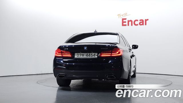 BMW 5-Series 530i xDrive M Sport Package Plus — пробег 136 628 км — фото 4 из 5
