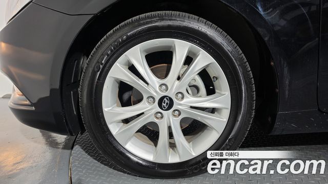 Hyundai Sonata Premier — пробег 10 025 км — фото 5 из 5