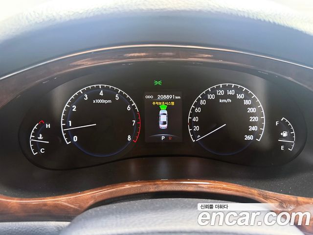 Hyundai Genesis из Кореи Encar