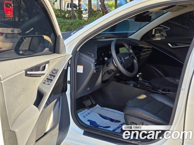Kia Niro Prestige — пробег 84 420 км — фото 4 из 5